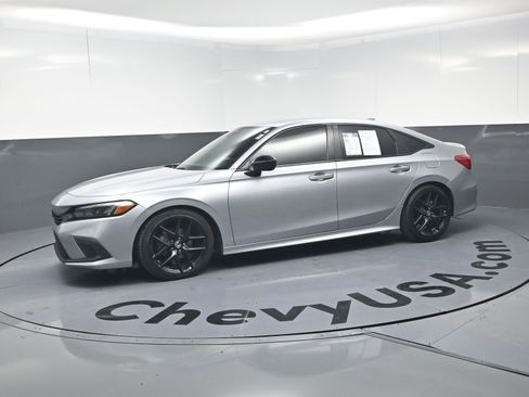 Used 2023 Honda Civic Sport image 6