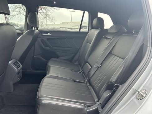Certified 2023 Volkswagen Tiguan SE R-Line image 25