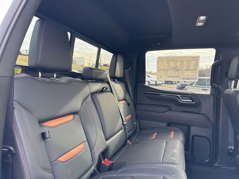 New 2025 GMC Sierra 1500 AT4 w/ AT4 Premium Package image 28
