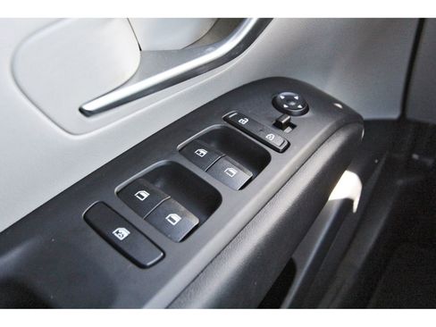 Used 2023 Hyundai Tucson SE image 21