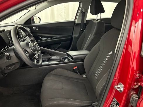 Used 2023 Hyundai Elantra SEL FWD image 6