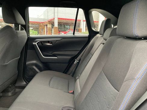 Used 2022 Toyota RAV4 SE AWD/4WD image 11