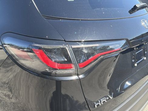 Used 2024 Honda HR-V Sport image 8