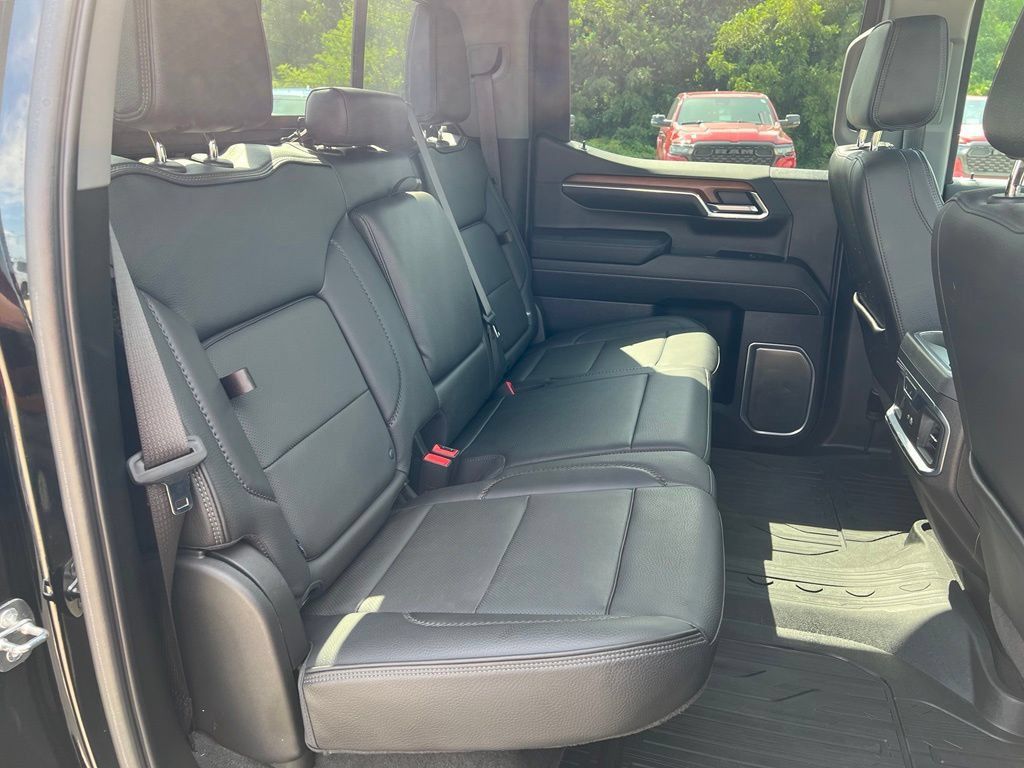 Used 2023 GMC Sierra 1500 Denali AWD/4WD image 19