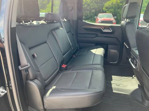 Used 2023 GMC Sierra 1500 Denali AWD/4WD image 19