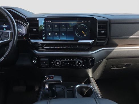 Used 2023 Chevrolet Silverado 1500 LT AWD/4WD image 14
