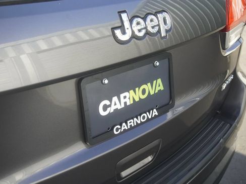 Used 2015 Jeep Grand Cherokee Laredo w/ Quick Order Package 23E AWD/4WD image 23