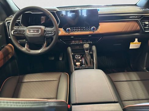 New 2026 GMC Canyon AT4 w/ AT4 Premium Package AWD/4WD image 11