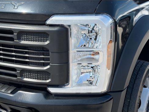 Used 2024 Ford F450 XL image 9