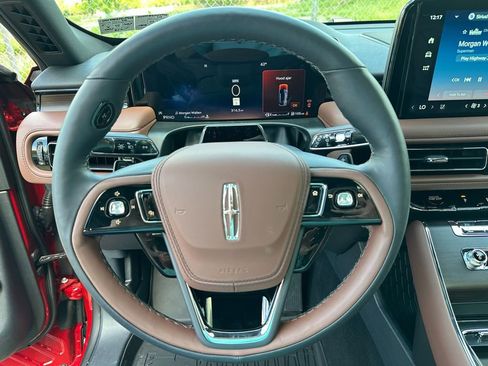 New 2026 Lincoln Aviator Reserve AWD/4WD image 8