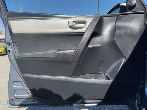 Used 2015 Toyota Corolla LE image 22