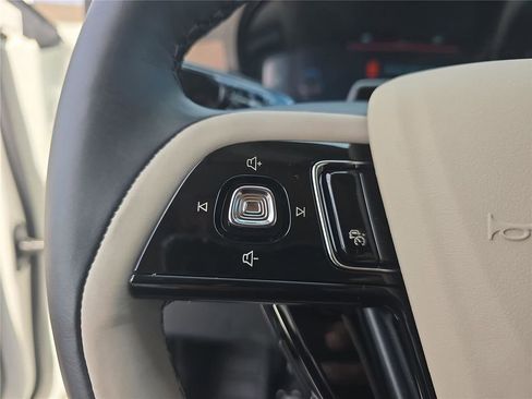 New 2026 Lincoln Corsair Reserve FWD image 22