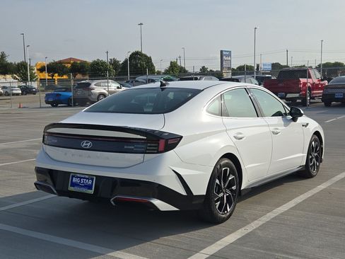 Used 2025 Hyundai Sonata SEL FWD image 3