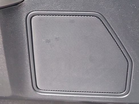 Used 2020 Ford F150 XLT w/ Equipment Group 302A Luxury AWD/4WD image 27