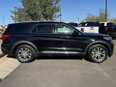 Used 2022 Ford Explorer Limited image 2