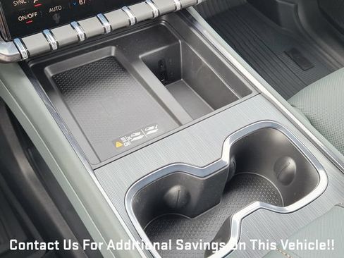 New 2026 GMC Acadia AT4 w/ Luxury Package AWD/4WD image 14