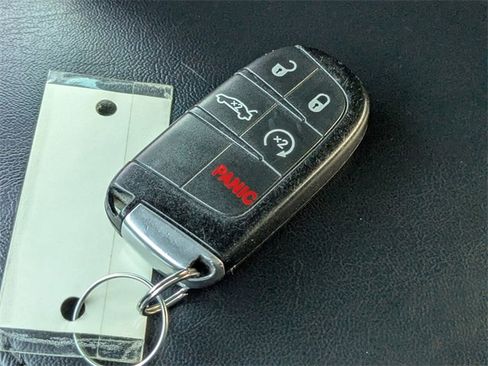 Used 2021 Dodge Challenger GT image 6