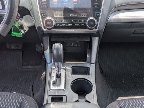 Used 2019 Subaru Outback 2.5i Premium AWD/4WD image 19