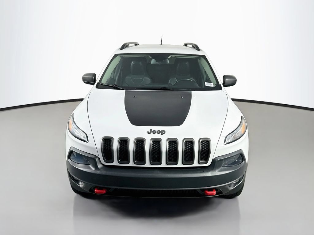 Used 2018 Jeep Cherokee Trailhawk AWD/4WD image 2