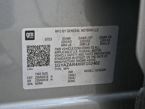 Used 2024 Cadillac XT4 Luxury w/ Cold Weather Package FWD image 31