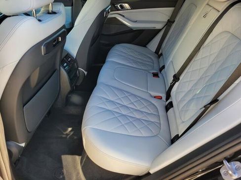 Certified 2025 BMW X5 sDrive40i w/ Premium Package image 30