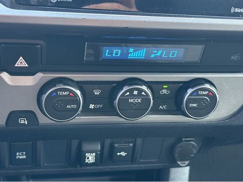 Used 2022 Toyota Tacoma SR5 image 25