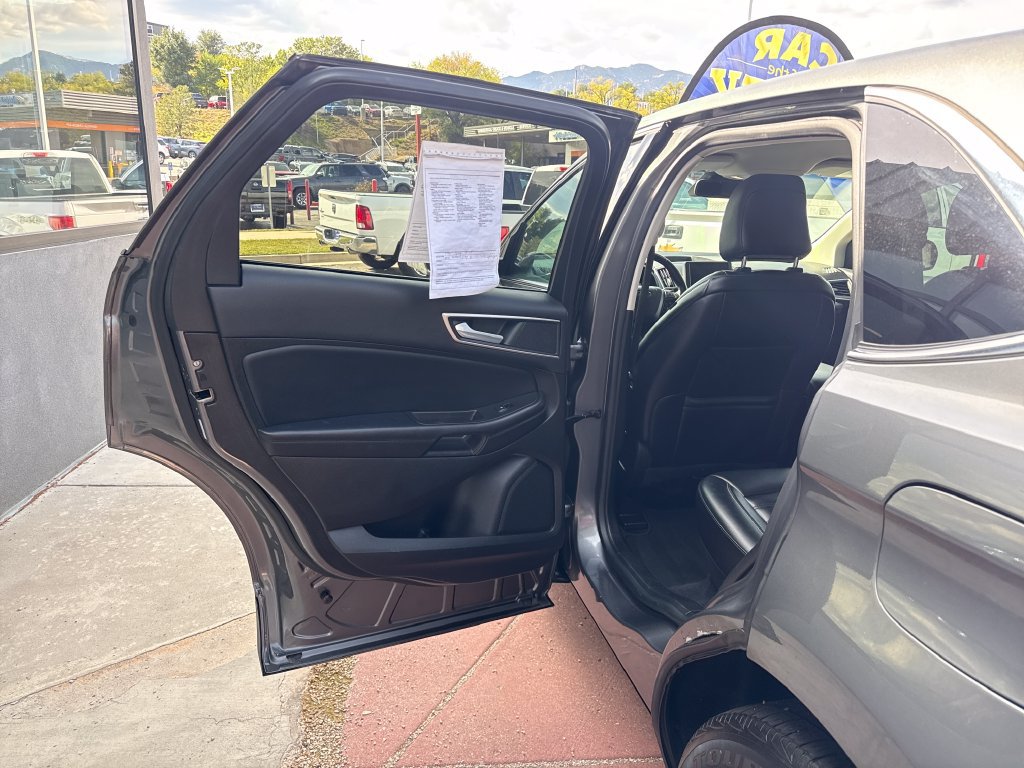 Used 2022 Ford Edge SEL AWD/4WD image 18