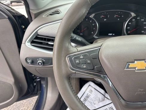 Used 2016 Chevrolet Malibu LT image 17