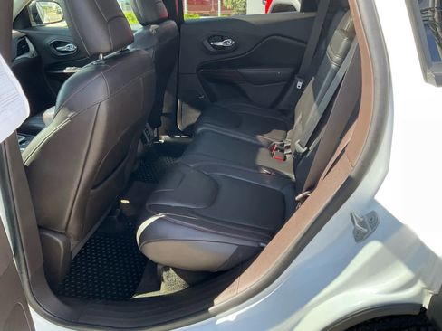 Used 2014 Jeep Cherokee Trailhawk AWD/4WD image 21