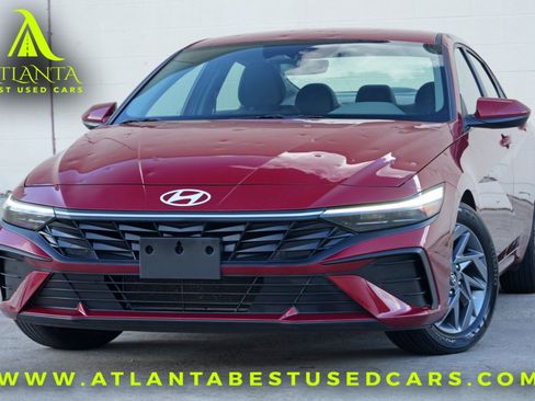 Used 2024 Hyundai Elantra SEL FWD image 1