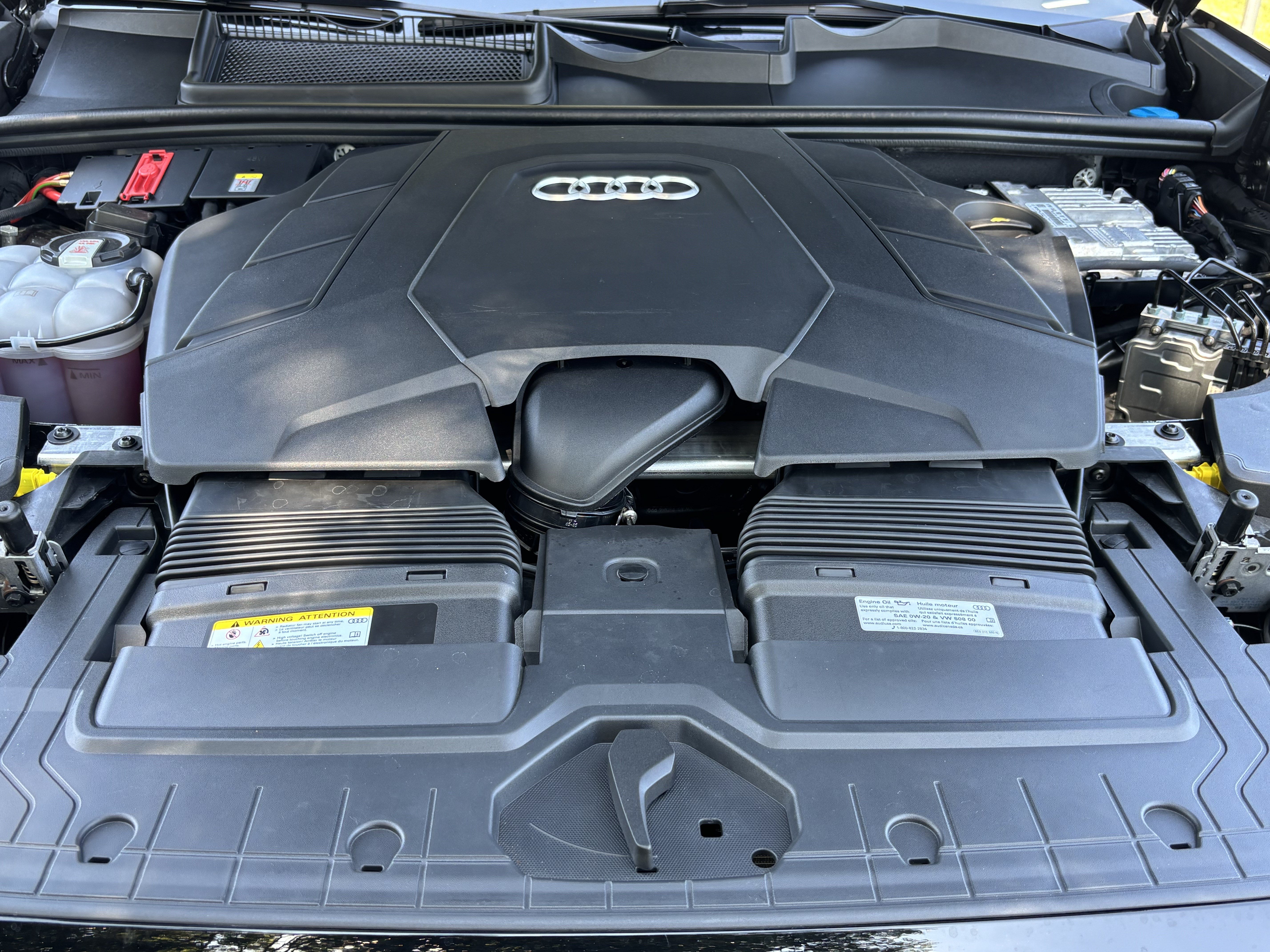 Certified 2025 Audi Q8 Premium Plus AWD/4WD image 36