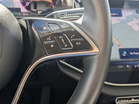 Used 2025 Mercedes-Benz E 350 4MATIC Sedan image 22