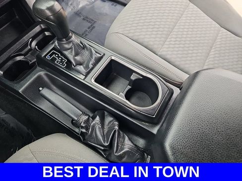 Used 2021 Toyota Tacoma SR AWD/4WD image 22