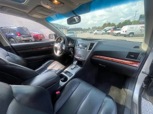 Used 2011 Subaru Outback 2.5i Limited w/ PWR Moonroof Pkg AWD/4WD image 23