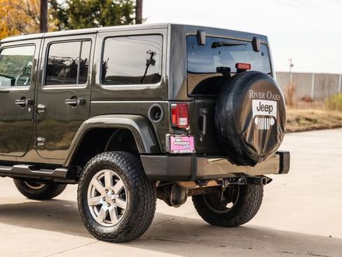 Used 2016 Jeep Wrangler Unlimited Sahara w/ Max Tow Package image 42