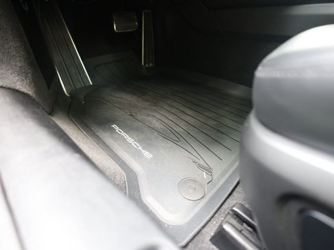 Used 2021 Porsche 911 GT3 RS image 97