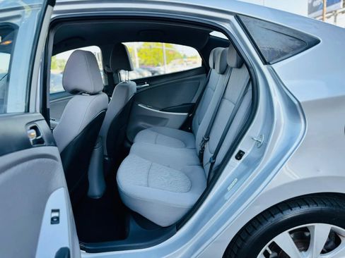Used 2014 Hyundai Accent GLS w/ Option Group 2 FWD image 13