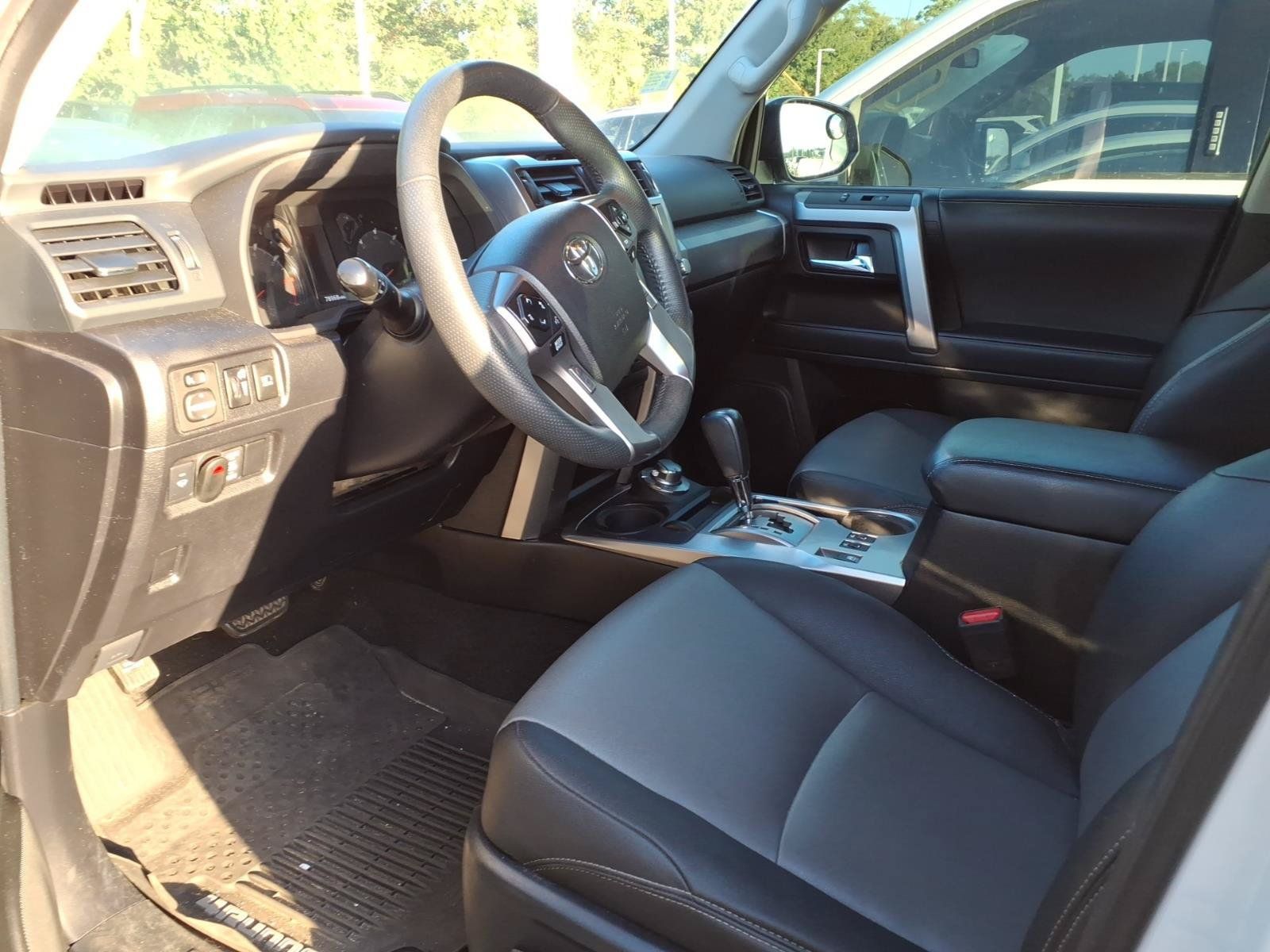 Used 2021 Toyota 4Runner SR5 Premium w/ Moonroof Package AWD/4WD image 6