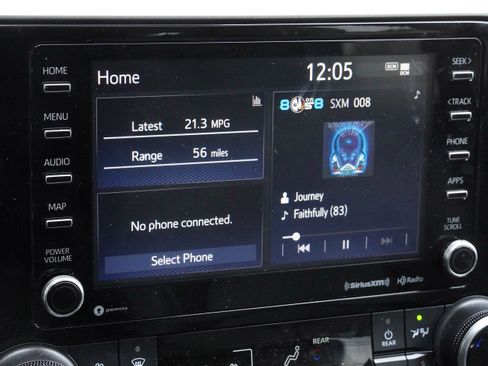 Used 2022 Toyota Highlander XLE image 25