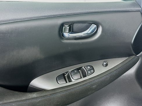 Used 2025 Nissan Leaf S FWD image 15
