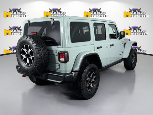 Used 2023 Jeep Wrangler Unlimited Rubicon w/ Cold Weather Group AWD/4WD image 5