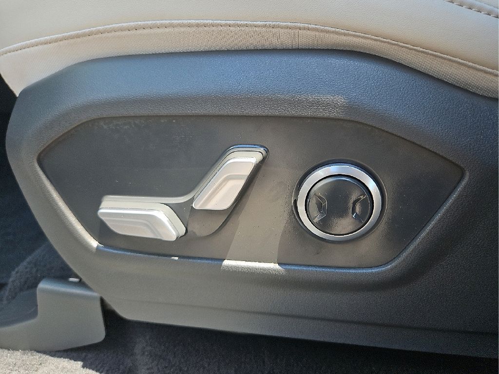 Used 2026 Hyundai Santa Fe SEL AWD/4WD image 14