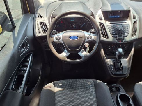 Used 2017 Ford Transit Connect XL image 8