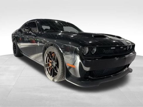 Used 2019 Dodge Challenger SRT Hellcat w/ Plus Package image 3