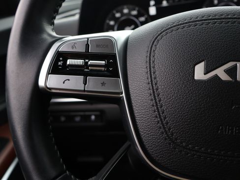 Used 2024 Kia Telluride SX image 31