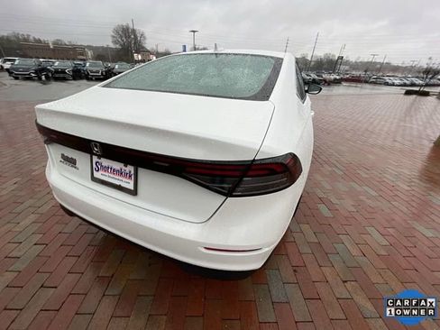 Certified 2024 Honda Accord EX image 35