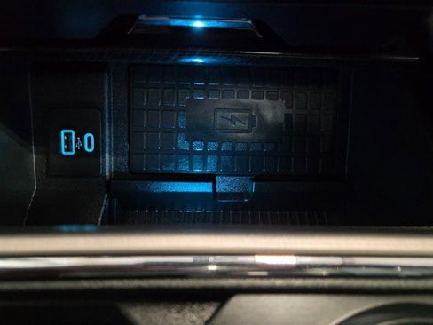 Used 2021 Ford F250 Platinum w/ FX4 Off-Road Package image 54