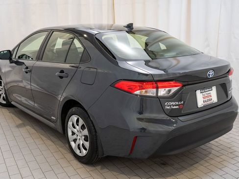 Used 2023 Toyota Corolla LE image 4