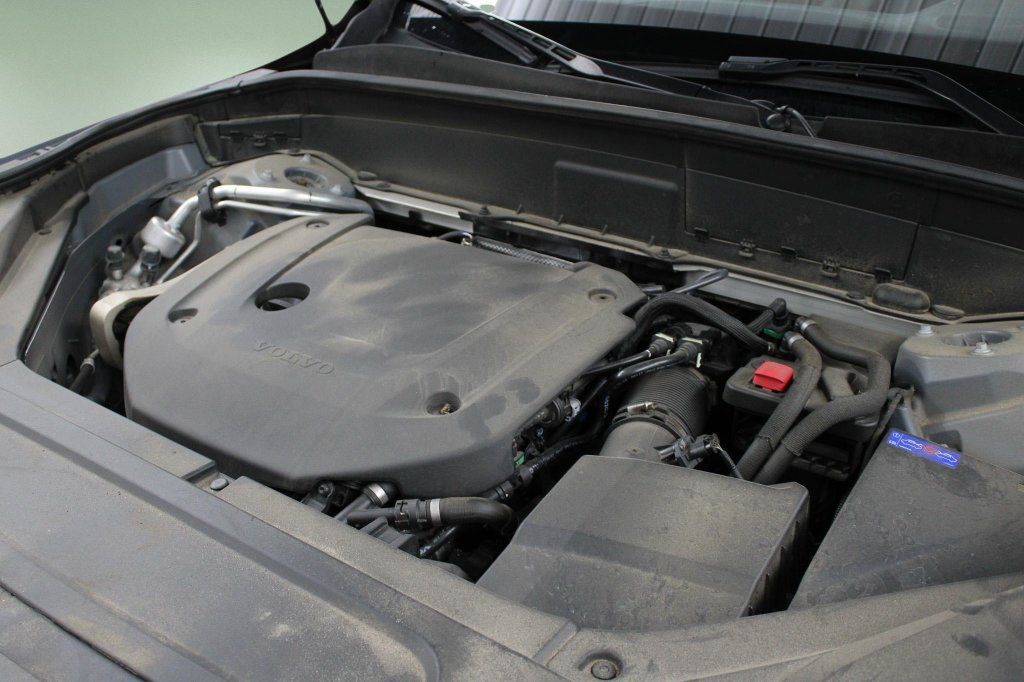 Certified 2023 Volvo XC90 B6 Plus AWD/4WD image 49