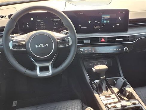 New 2025 Kia K5 EX image 5